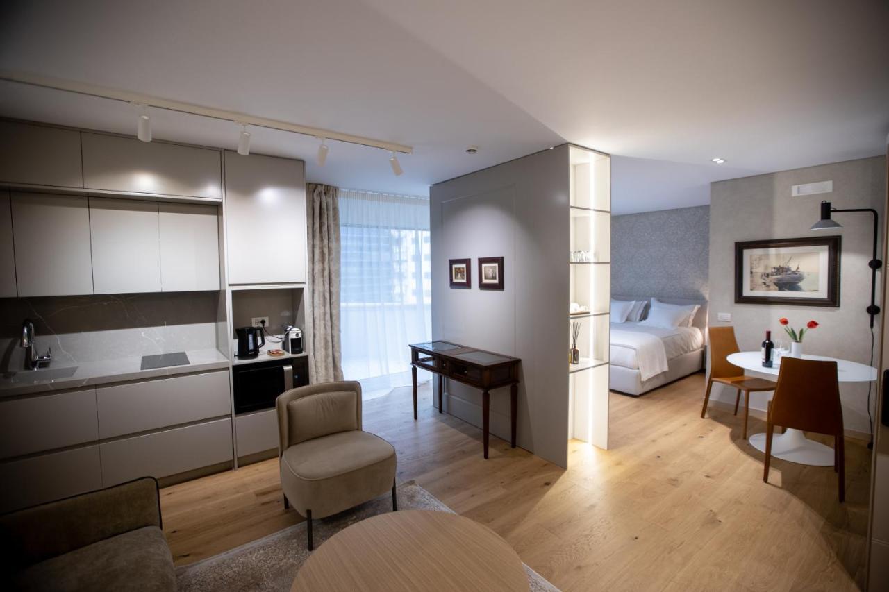Seven Luxury Suites Тирана Екстериор снимка