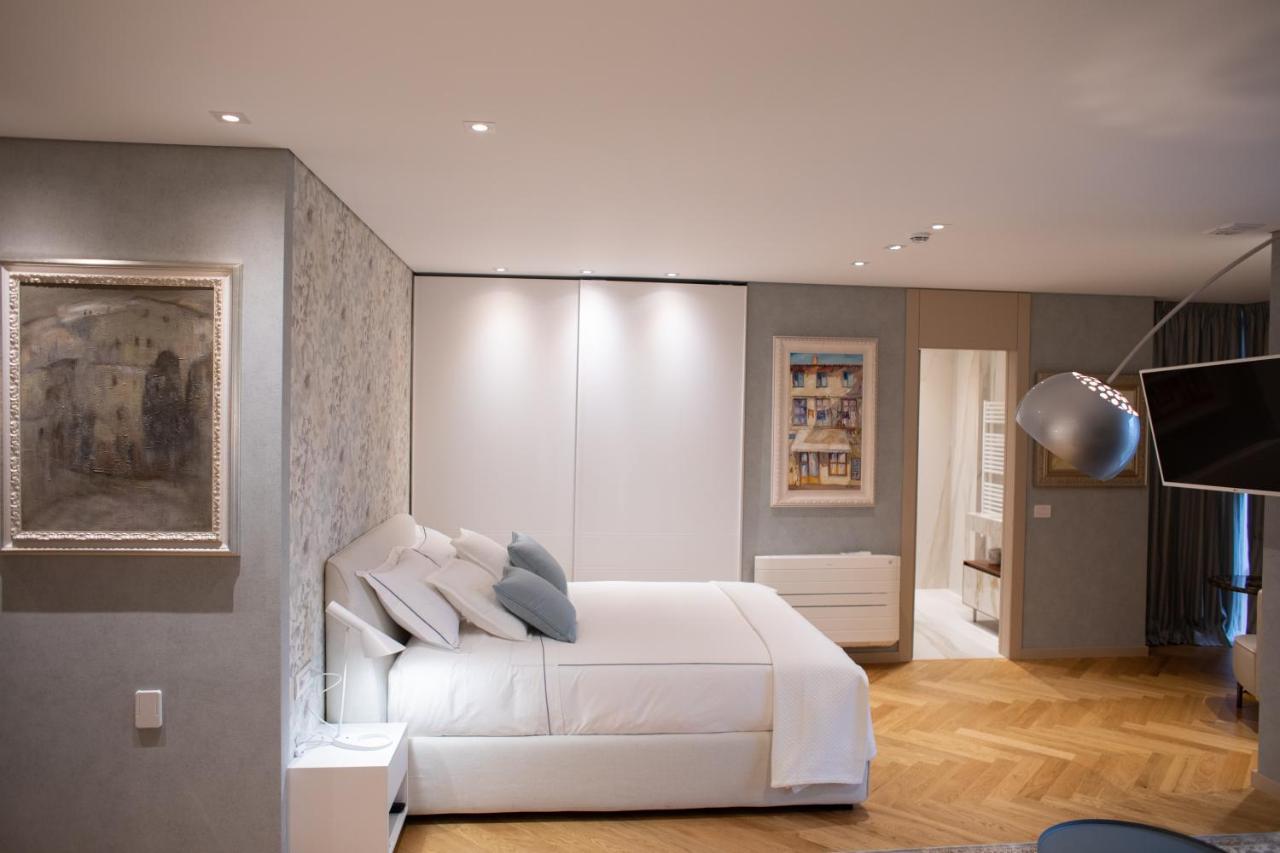 Seven Luxury Suites Тирана Екстериор снимка