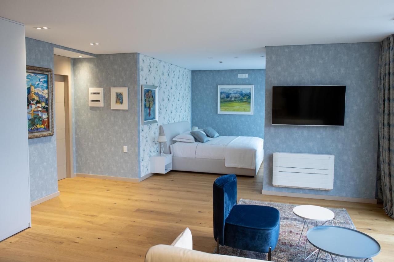 Seven Luxury Suites Тирана Екстериор снимка