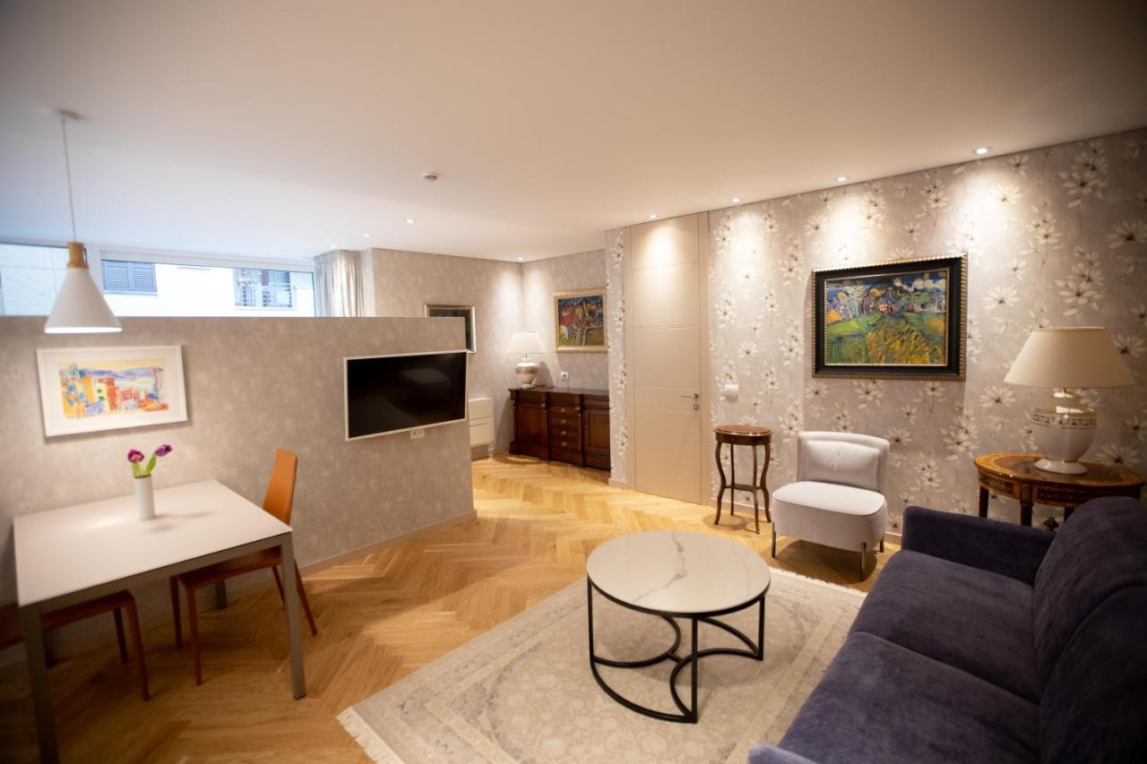 Seven Luxury Suites Тирана Екстериор снимка