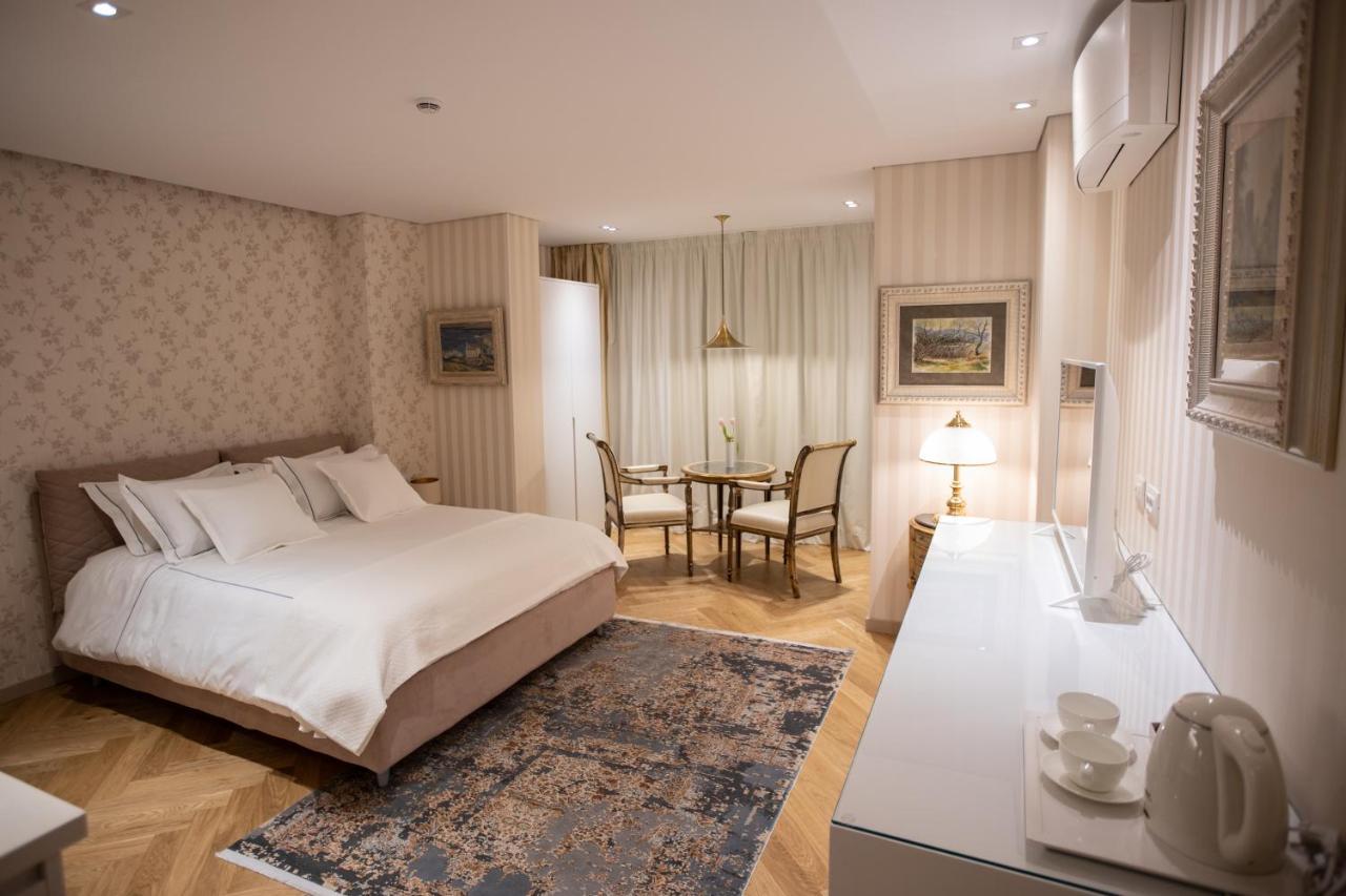 Seven Luxury Suites Тирана Екстериор снимка