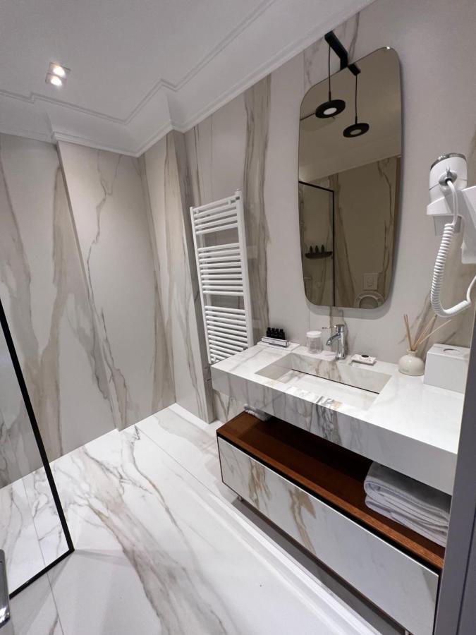 Seven Luxury Suites Тирана Екстериор снимка